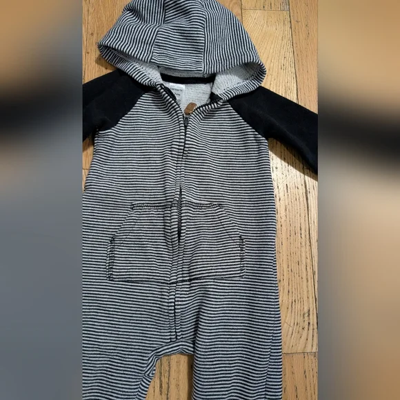 EUC Striped Hooded Baby Jumpsuit 12M *P9 - Picture 4 of 5